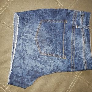 Boyfriend Jean Shorts